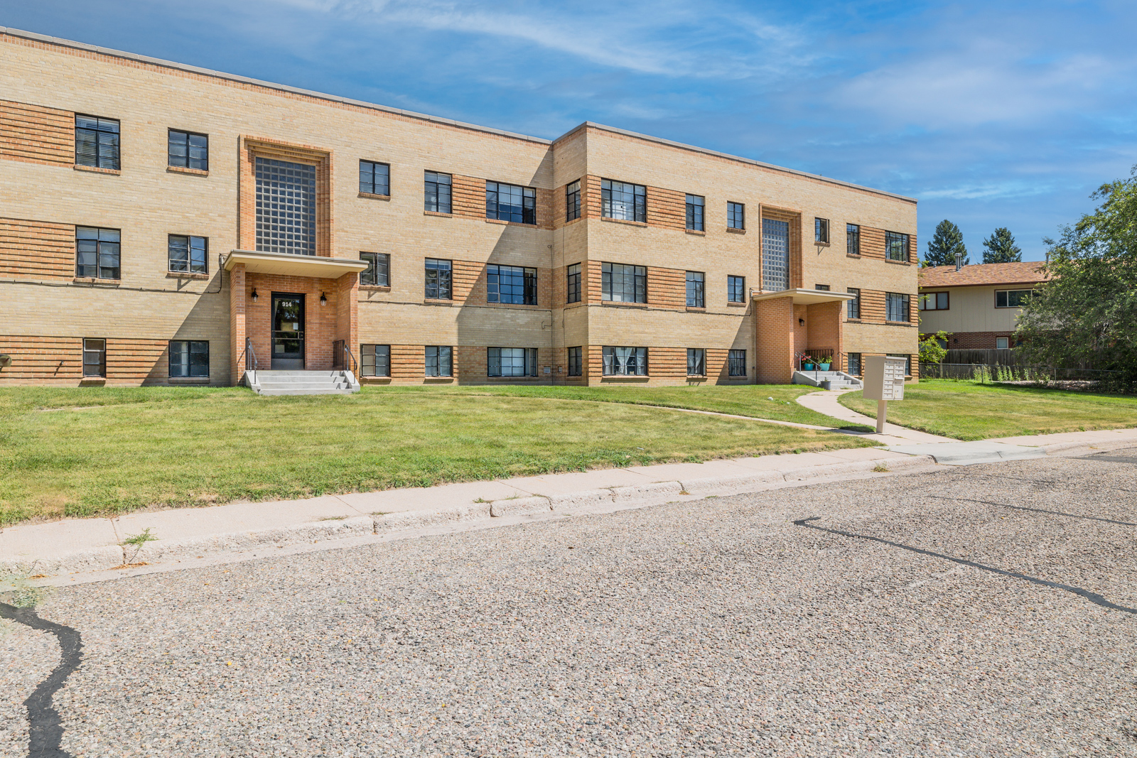 912-914 Country Club Avenue - 11